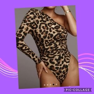 🥰NEW ITEM🥰 Leopard Bodysuit